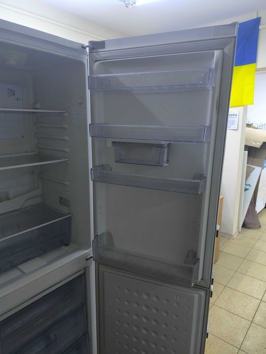 Продам холодильник Атлант