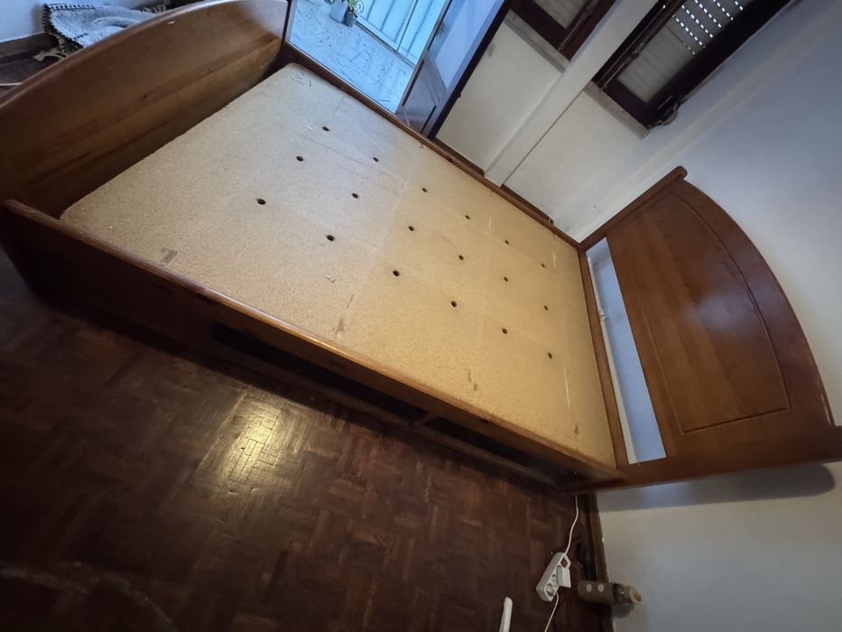 Cama de Casal com colchão 1,95/1,40