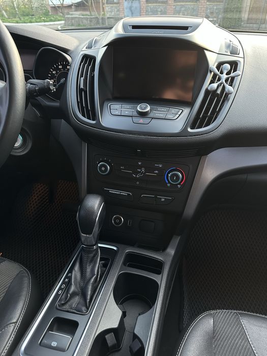 Продам Ford Escape 2019р