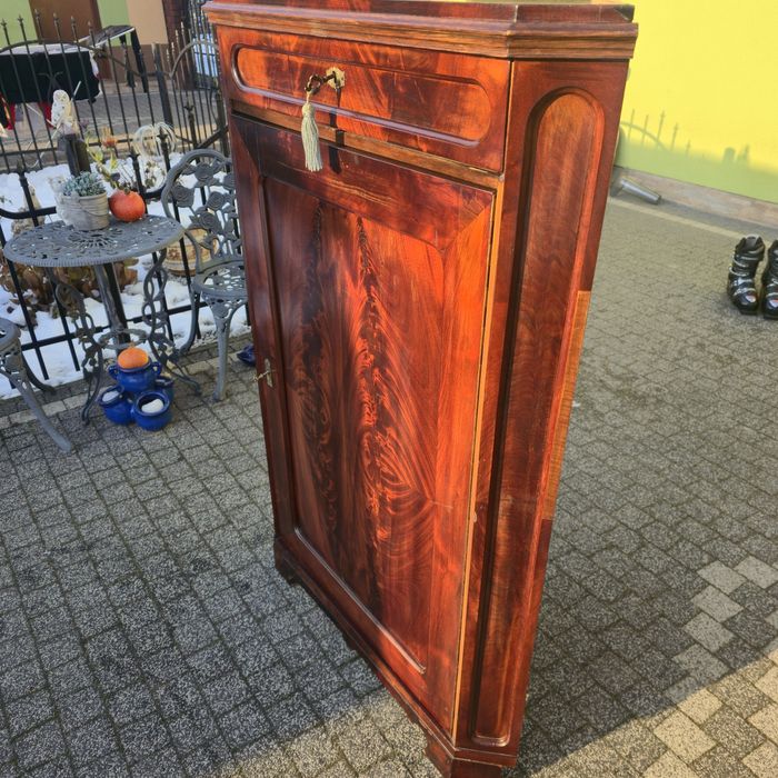 Kątnik Simmler Ludwik Filip w mahoniu z szfuladą