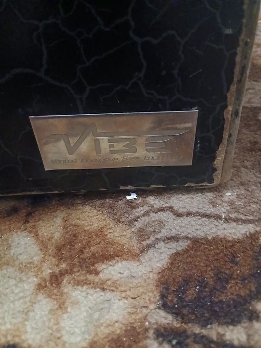 Продам сабвуфер VIBE