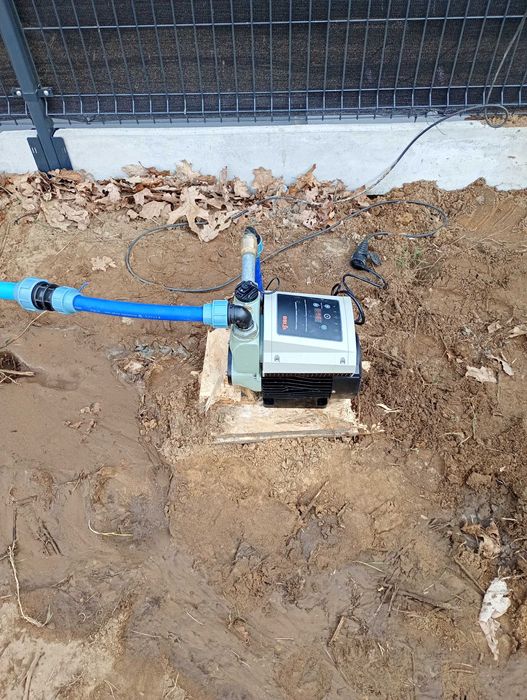 Szpic wodny ,studnia nawadniająca do ogrodu