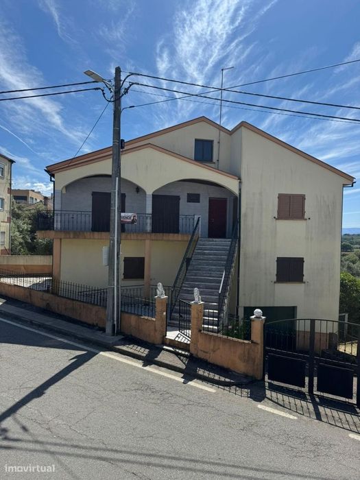 Exelente moradia em alcaria