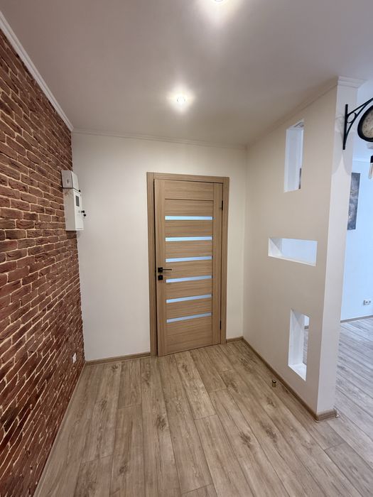 Євро 3 кім. Квартира з сучасним ремонтом держ програми так