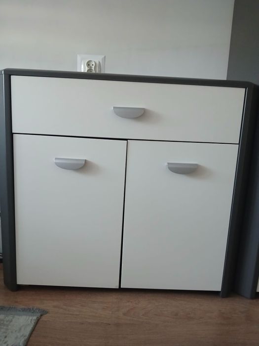 Sprzedam zestaw mebli