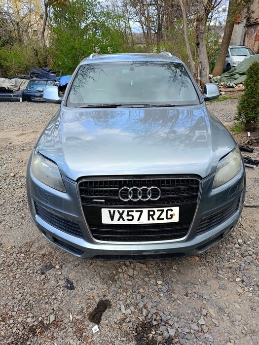 Zderzak przód kompletny audi Q7 4l