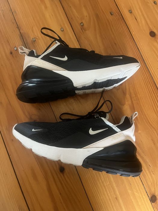 Кросівки Nike Air Max 270