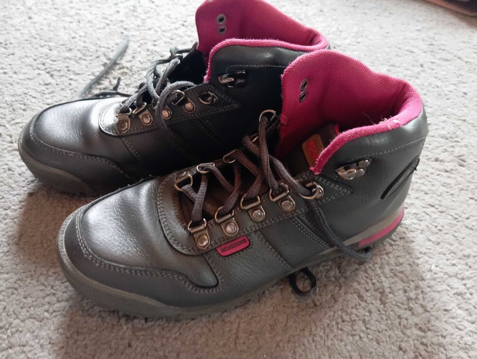 Buty trekkingowe skórzane rozm 39