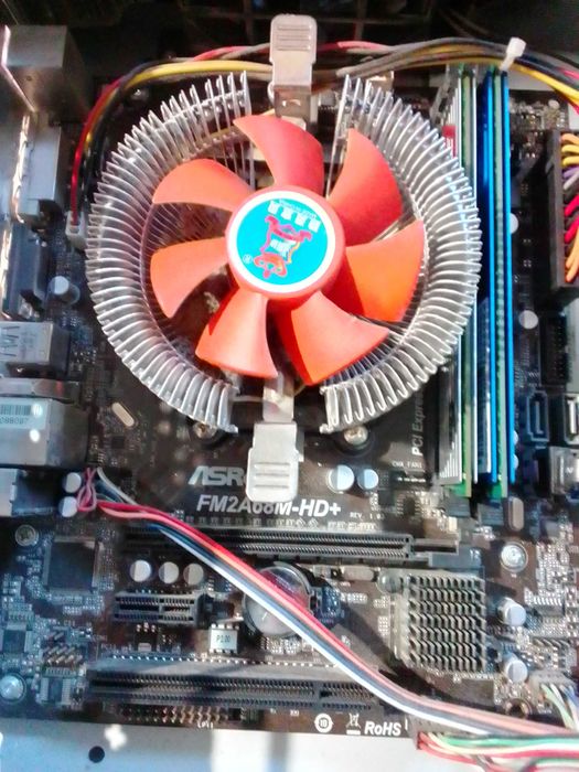 комплект  A8- 7600K Radeon R7 1024mb,10 Compute Cores 4G+6G  8гб озу