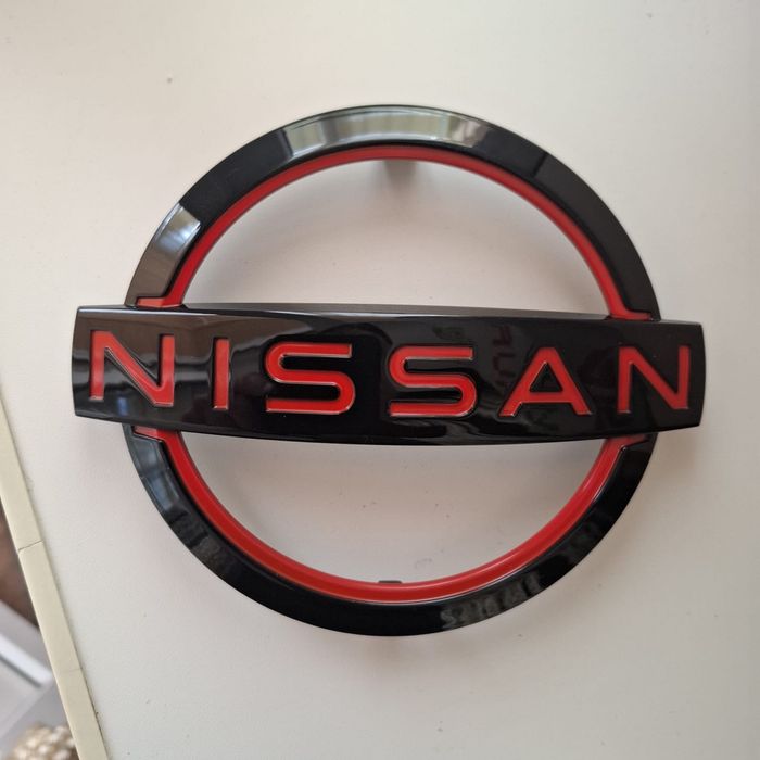 Эмблема логотип Ниссан Рог Nissan Rogue T33 2024-2025