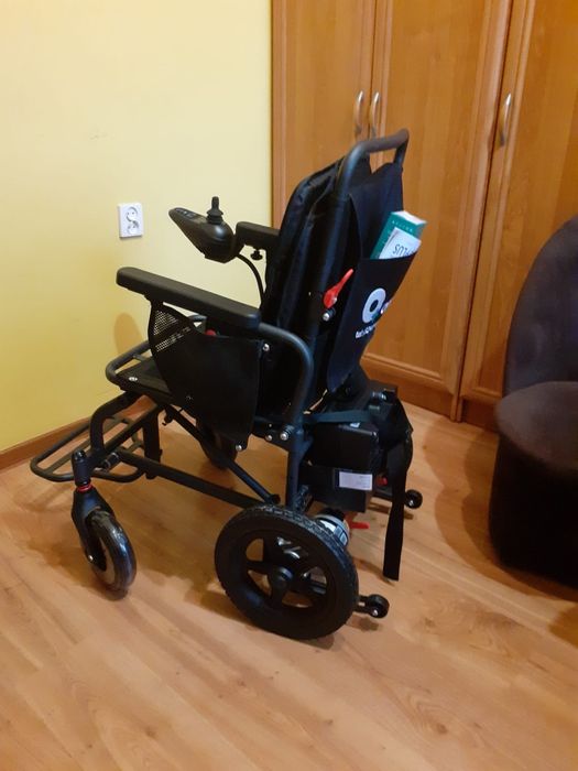 Nowy wozek elektryczny inwalidzki  model AT52304 firmy Antar