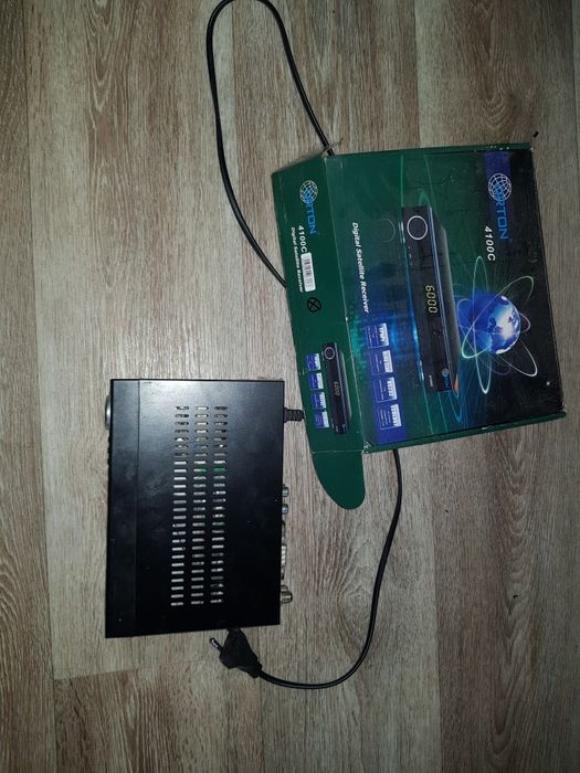 Цифровой спутниковый приемник ORTON 4100C