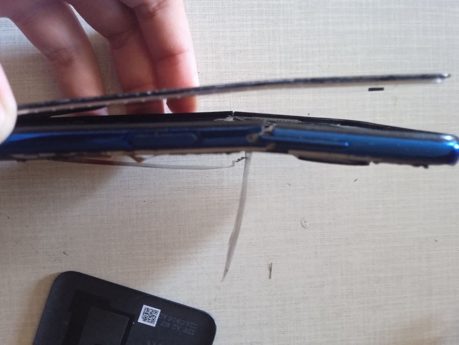 Продам poco x3 nfs на запчастини