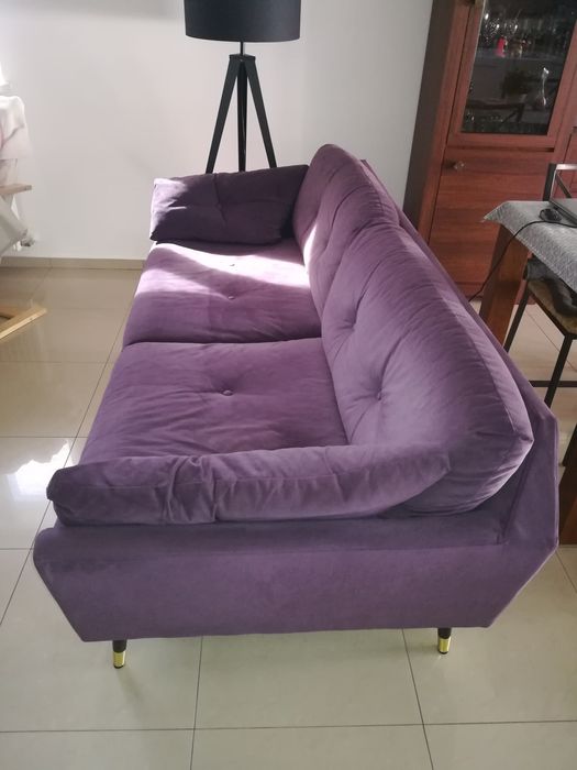 Sprzedam w b. Dobrym stanie sofę