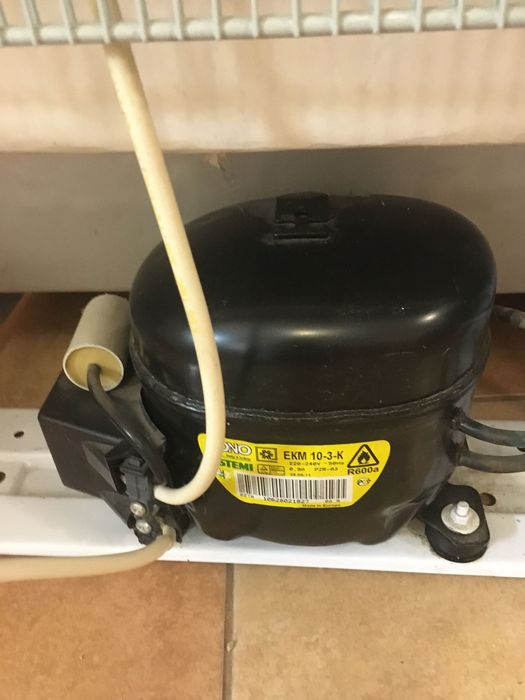 Продам морозильну камеру