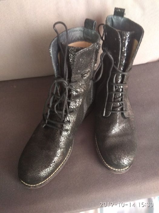 Ботинки кожаные Volky