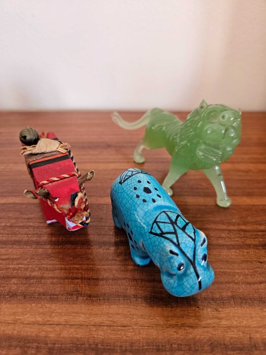 Lote - Várias figuras, vários materiais - colecções antiguidades