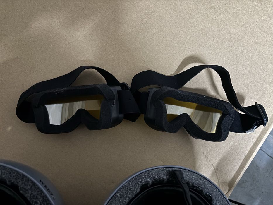 Capacete e oculos ski