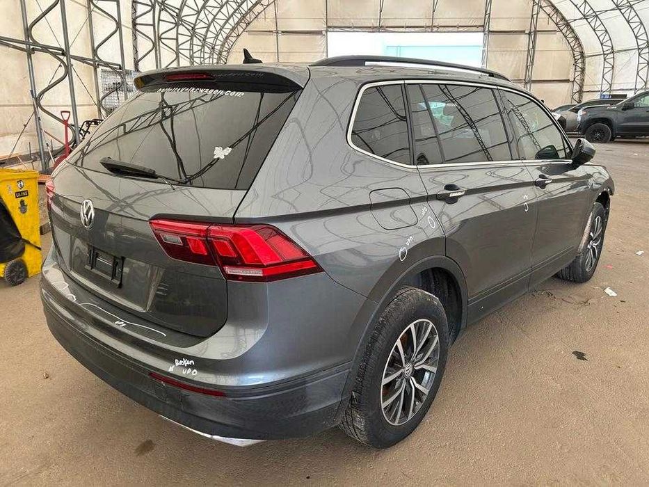 VOLKSWAGEN Tiguan SE, 2018