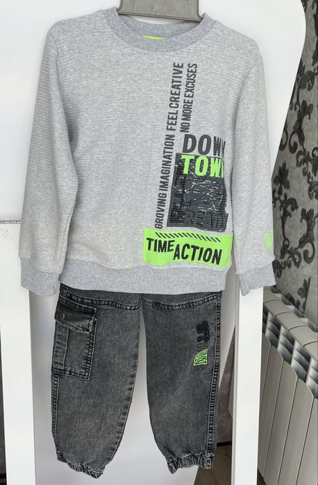 Костюм кофта та джинси на хлопчика 6 років