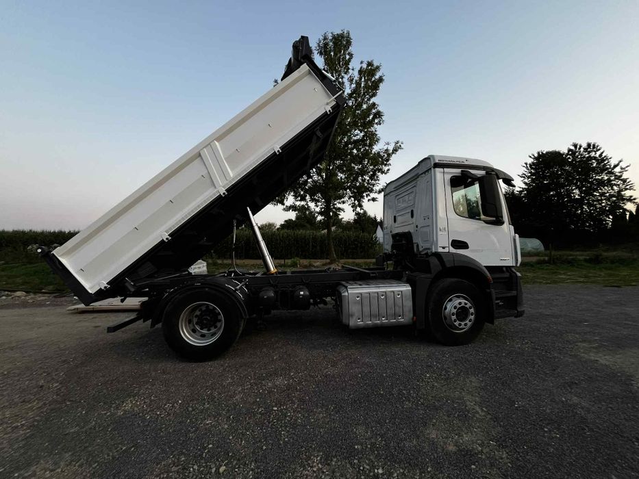 Kiper wywrot wywrotka Iveco Kielce Lublin Kraków Warszawa