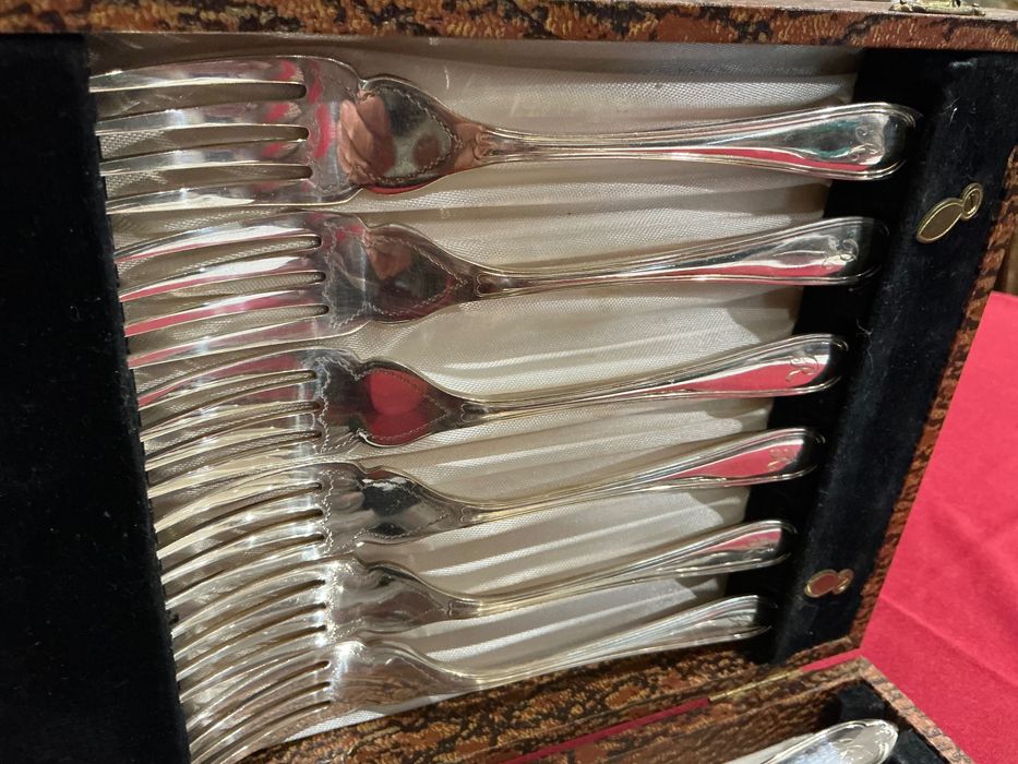 Conjunto talher peixe casquinha 20 cm estojo ,  anúncios abaixo
