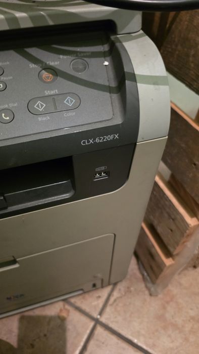 drukarka kolorowa Samsung laser - nie drukuje