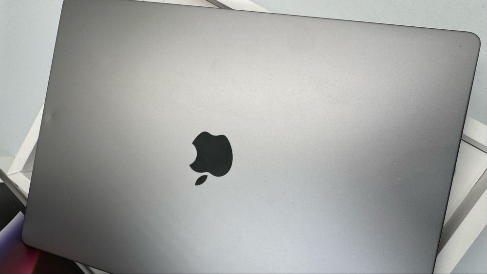 Apple MacBook Pro 16″ M2 Pro 16/512GB Space Gray (MNW83) (2023)