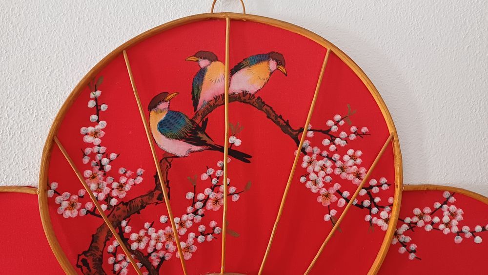 Leque decorativo de parede