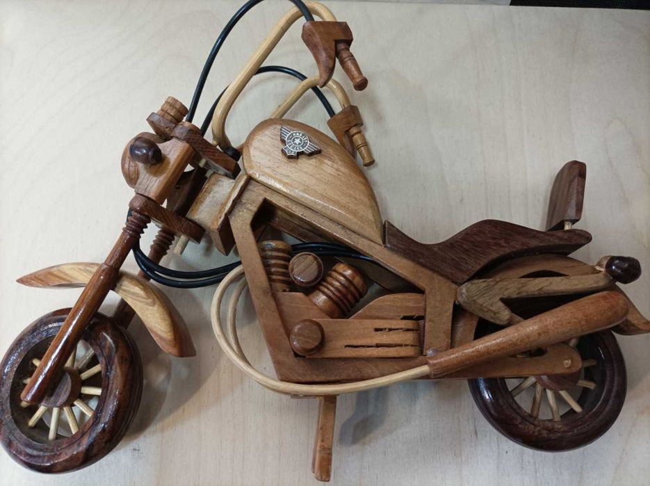 Мотоцикл деревянный коллекционный