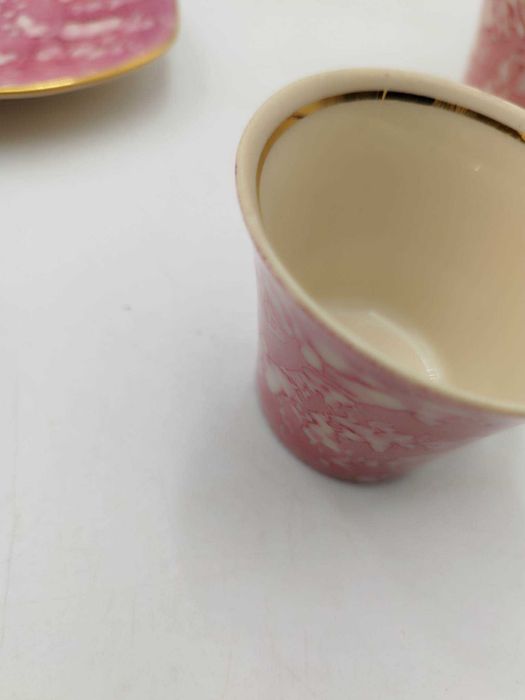 Serwis kawowy Iza Chodzież różowy proj. J. Wrzesień 1959r