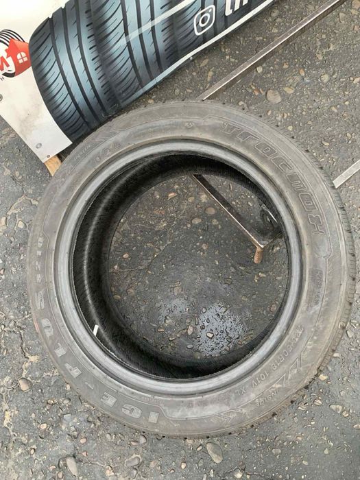 Шини 235/50 R18 пара Tracmax зима 7мм 2022р