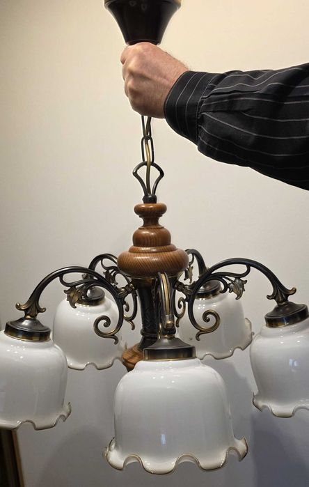 Żyrandol Lampa Wisząca Klosze Szklane Mosiądz Lakierowany Made  Italy