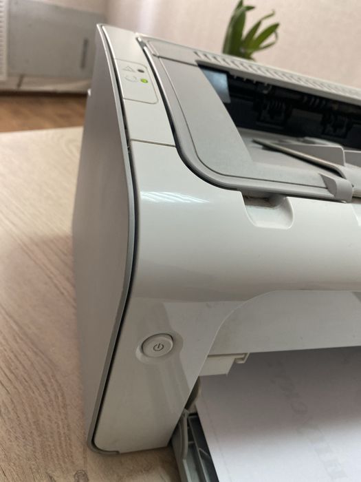 Принтер HP LaserJet P1102 / Лазерний монохромний друк / 600x600 dpi бв