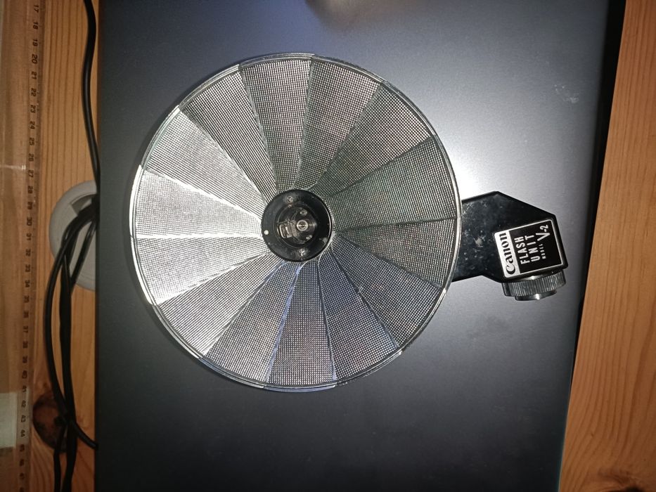 Vendo Flash.V2 para máquina Canon7, em excelente estado