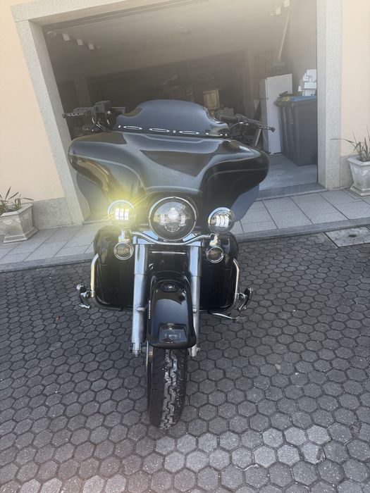 Harley davidson ultra glide