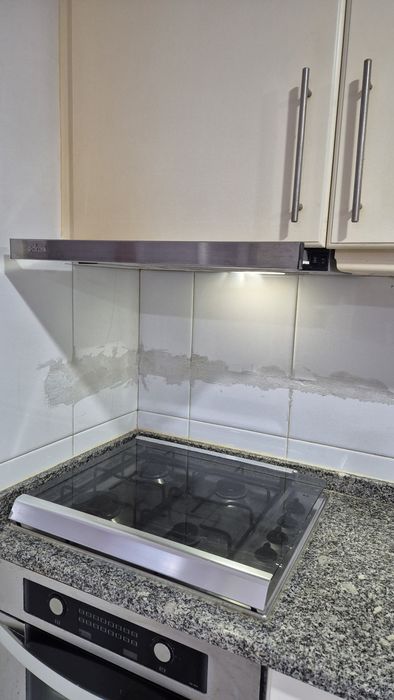 Cozinha semi-completa