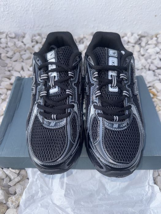 Tênis New Balance 1906 Preta e Prata