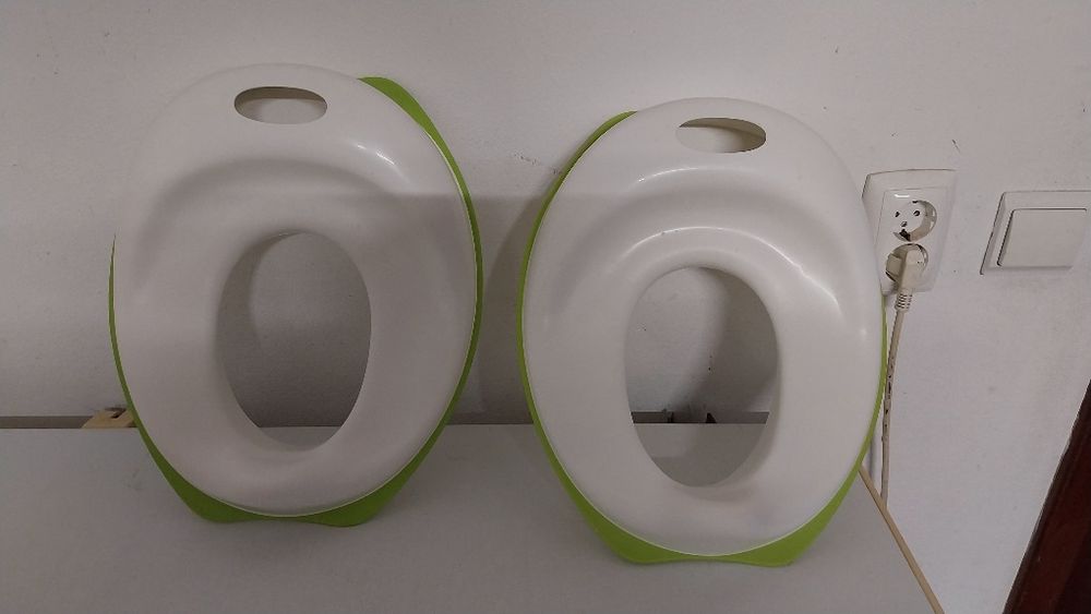 Redutor de sanita para criança