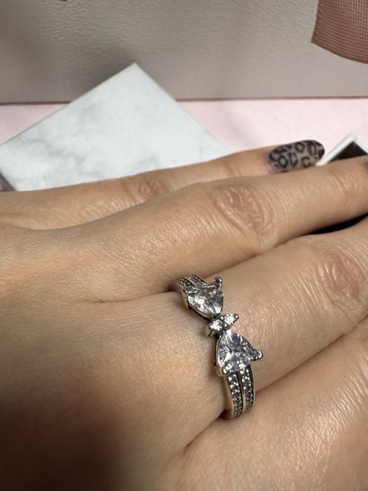 Каблучка Пандора Pandora білий бант