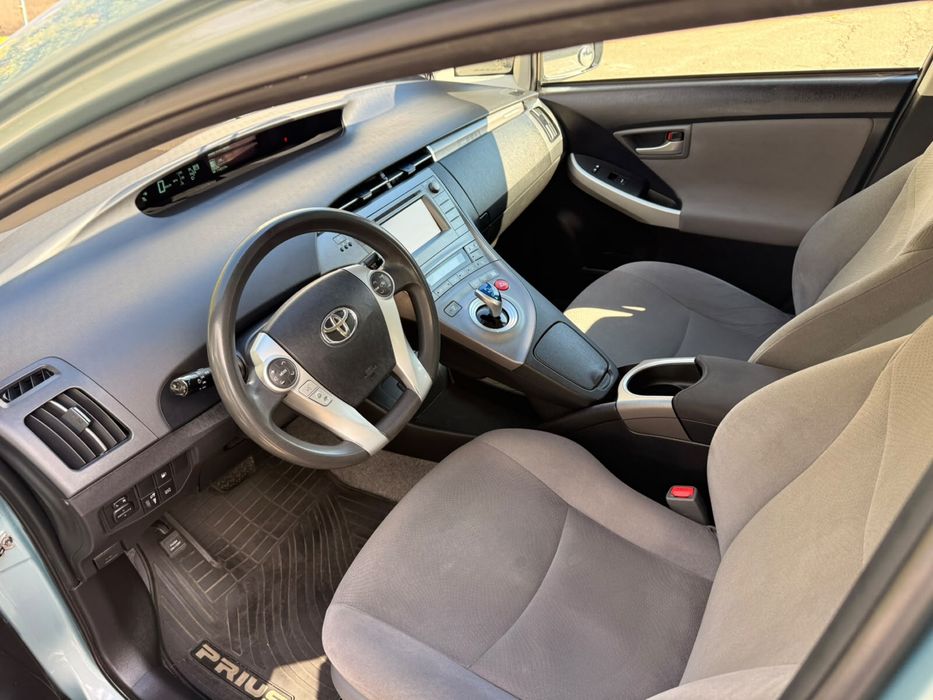 Toyota Prius Plug-in 2015