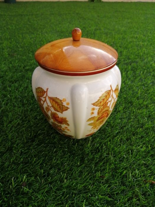 Pote para armazenamento