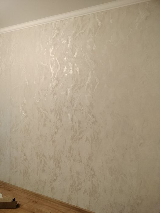 Поклейка обоїв , усіх видів,якісно,швидко,