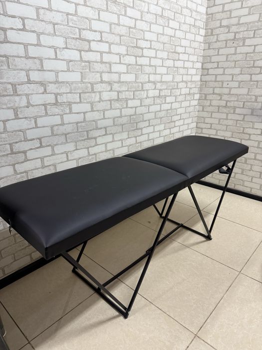 Кушетка косметологічна / масажна