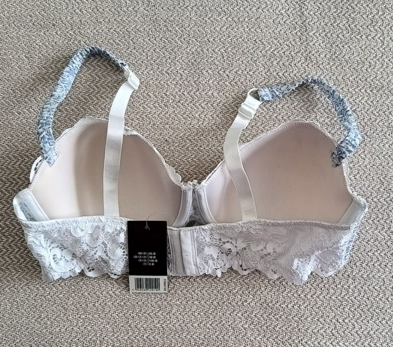 Бюстгалтер Esmara 85B Типу балконет