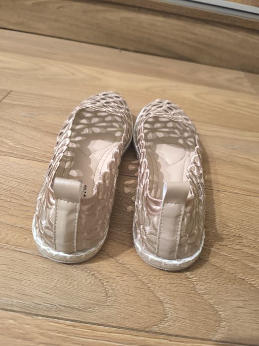 Espadryle ażurowe kwiatki