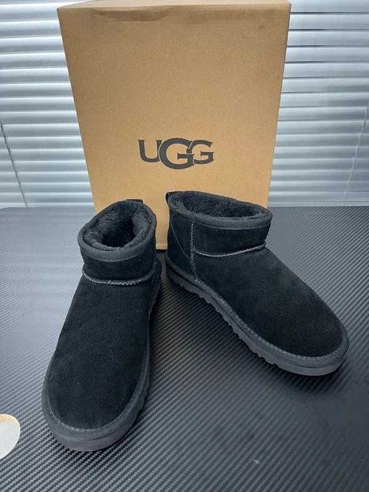 UGG Classic Ultra Mini Boot Black R.37
