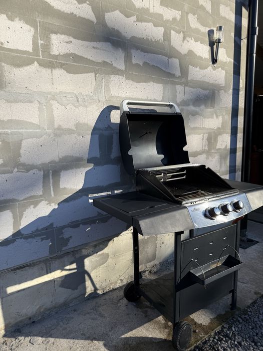 Мангал, газовий гриль , барбекю