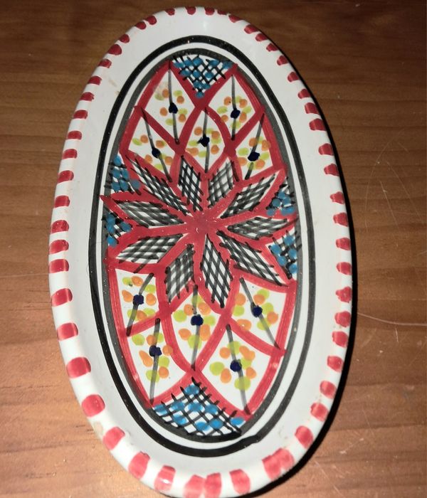 2 pratos decorativos pintados à mão