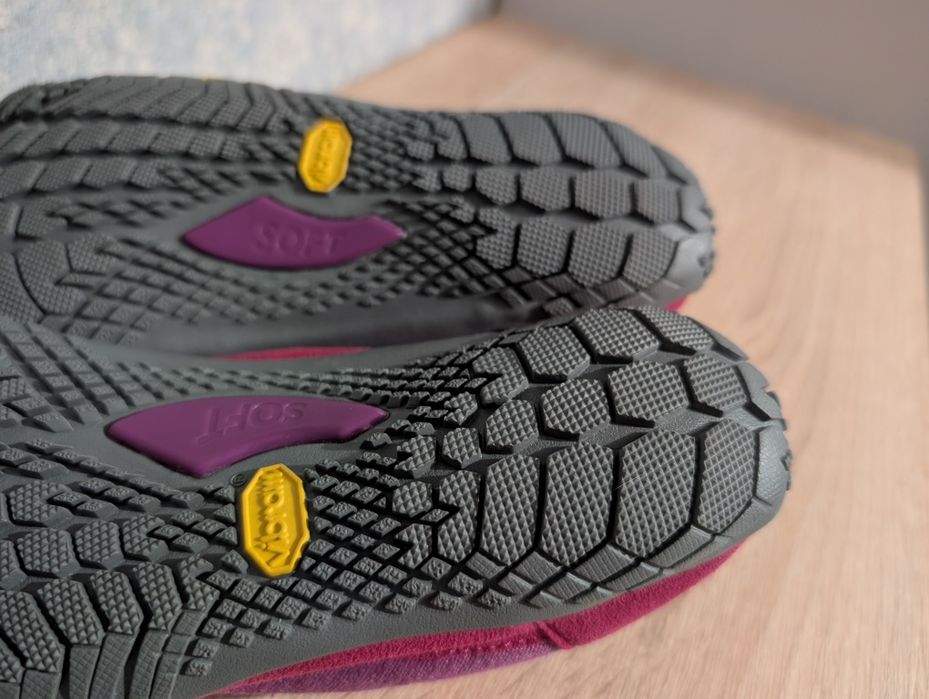 Vibram Fivefingers Trek Ascent LR